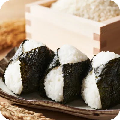 (4) Onigiri Making Experience